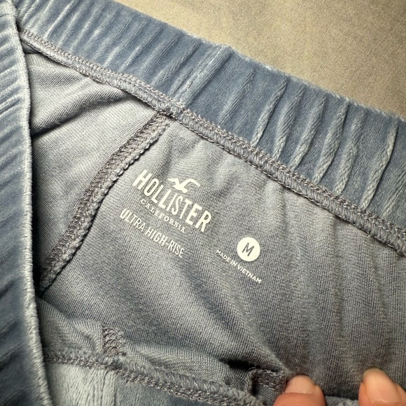 Hollisters medium ultra high rise - Picture 3 of 4